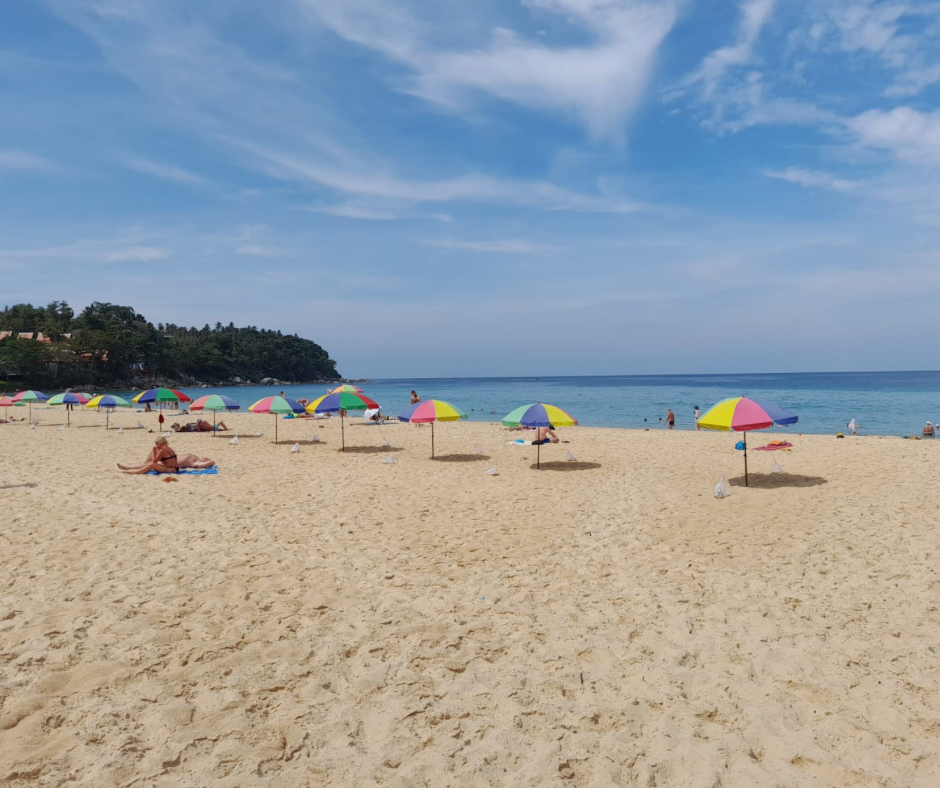 Phuket: On Your Own or on a Tour? Analytics for Tourists