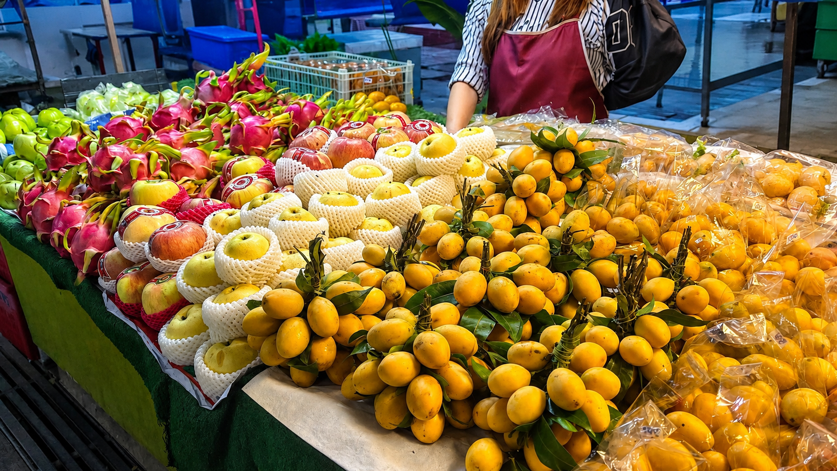 Thai Fruits by Month: Which Fruits Ripen in Phuket All Year Round