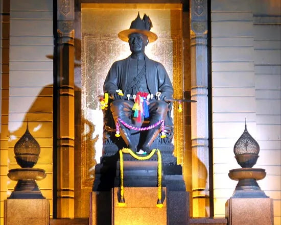 Chakri Dynasty Day in Thailand: History of the holiday, Rama I and the kings of the Chakri Dynasty, traditions, and how April 6th is celebrated