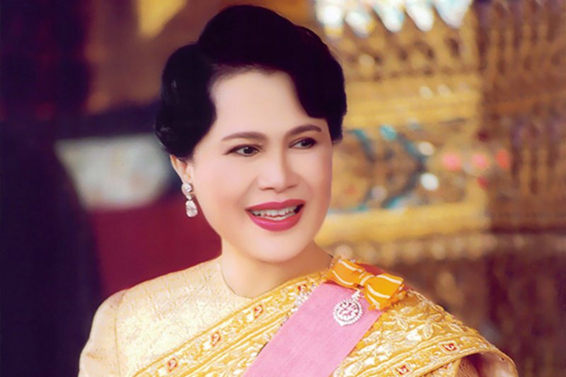 Queen Sirikit: Biography, Family, Children, and Contribution to Thailand's Development